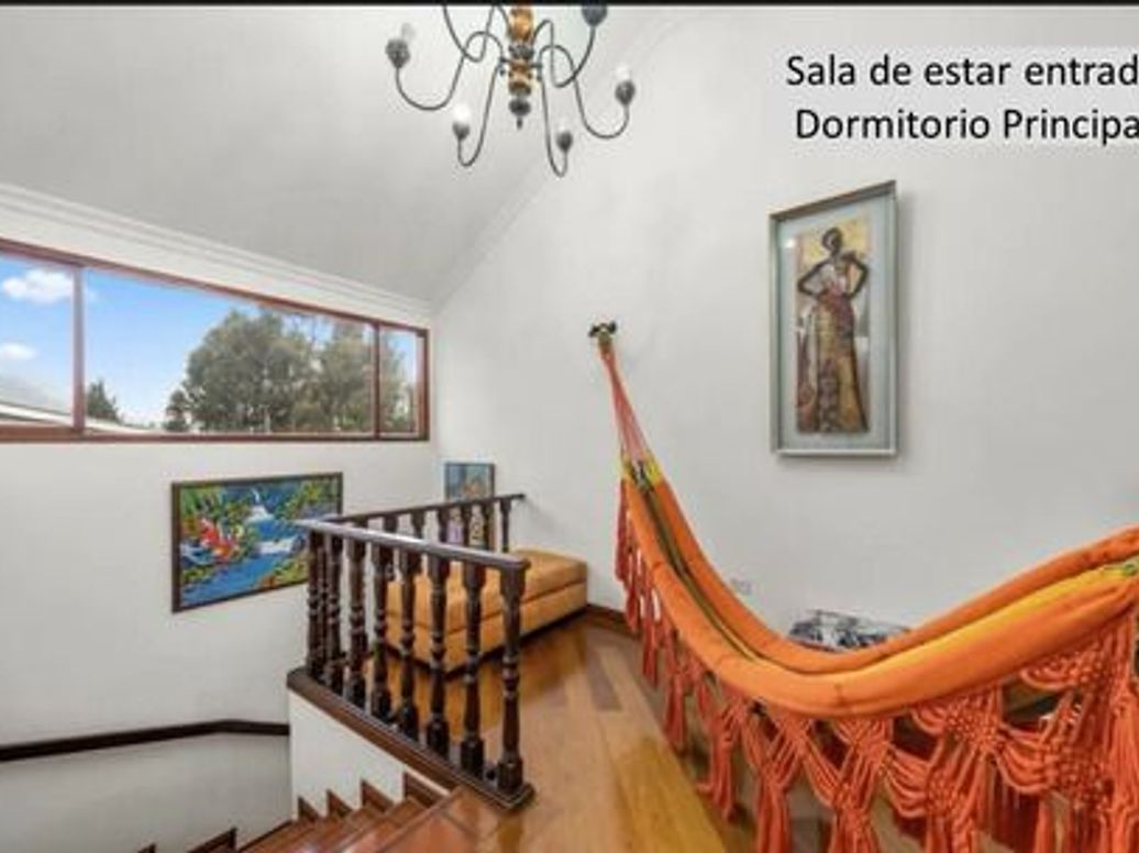 Casa de 5 alcobas en venta en Santa Barbara Alta, Bogotá, 450 m² · foto 13 de 20
