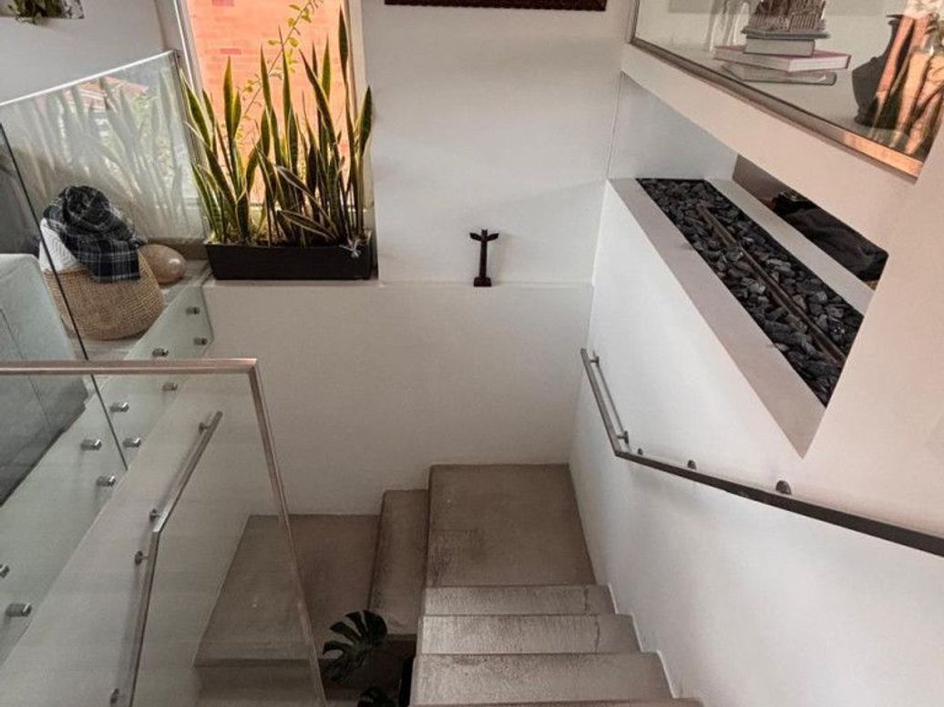 Apartamento de 3 alcobas en venta en Ginebra Norte, Bogotá, 254 m² · foto 5 de 9