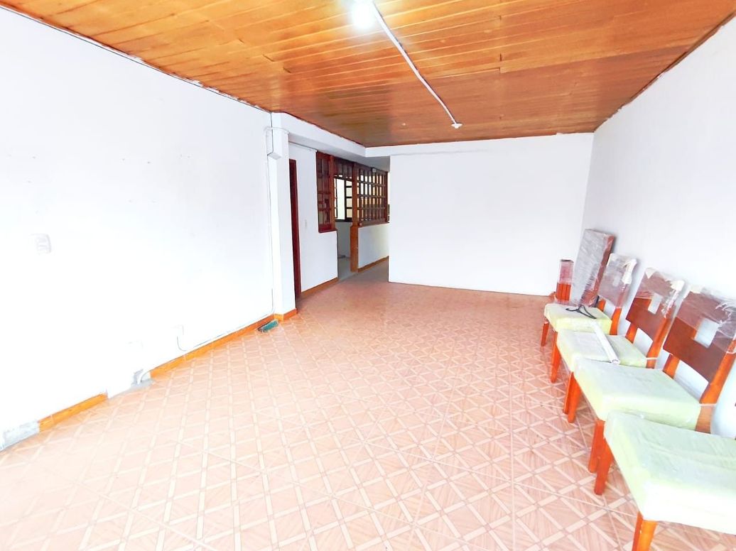 Casa de 6 alcobas en venta en Bosques De Maríana, Bogotá, 320 m² · foto 4 de 19
