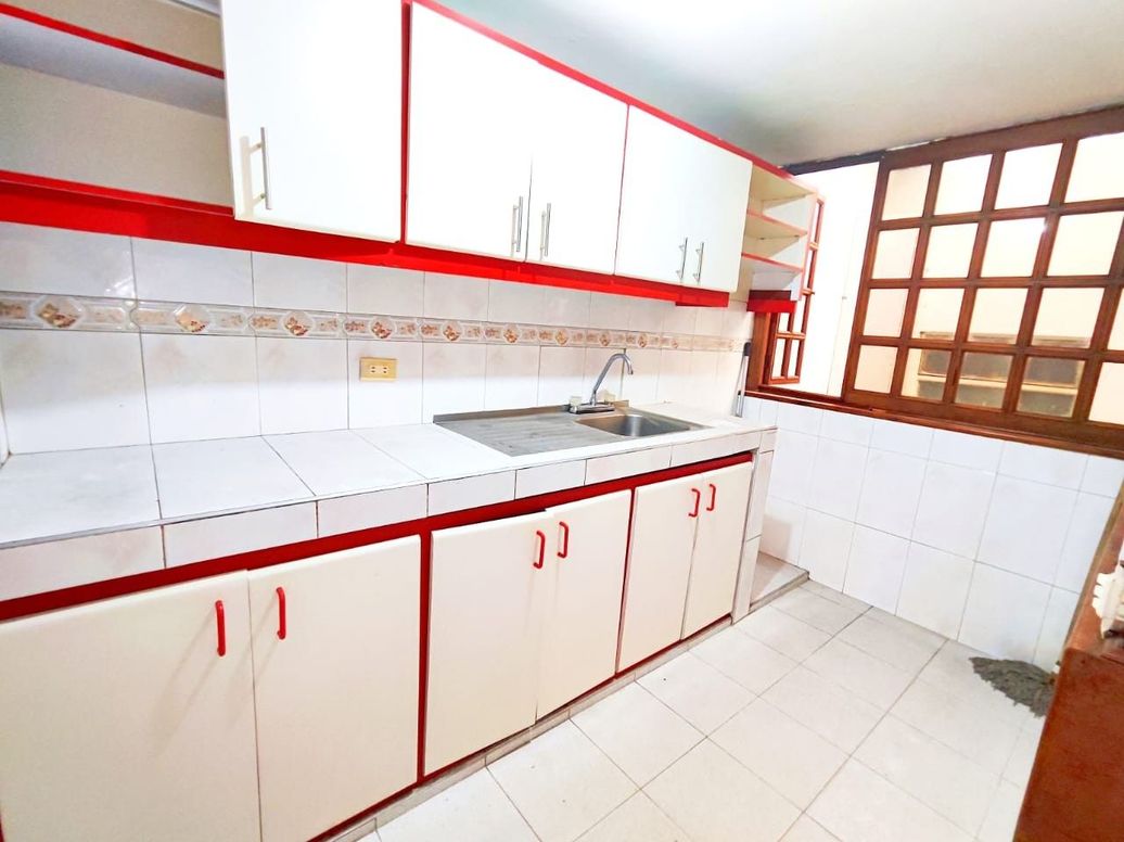 Casa de 6 alcobas en venta en Bosques De Maríana, Bogotá, 320 m² · foto 5 de 19