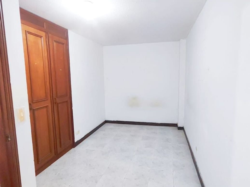 Casa de 6 alcobas en venta en Bosques De Maríana, Bogotá, 320 m² · foto 9 de 19