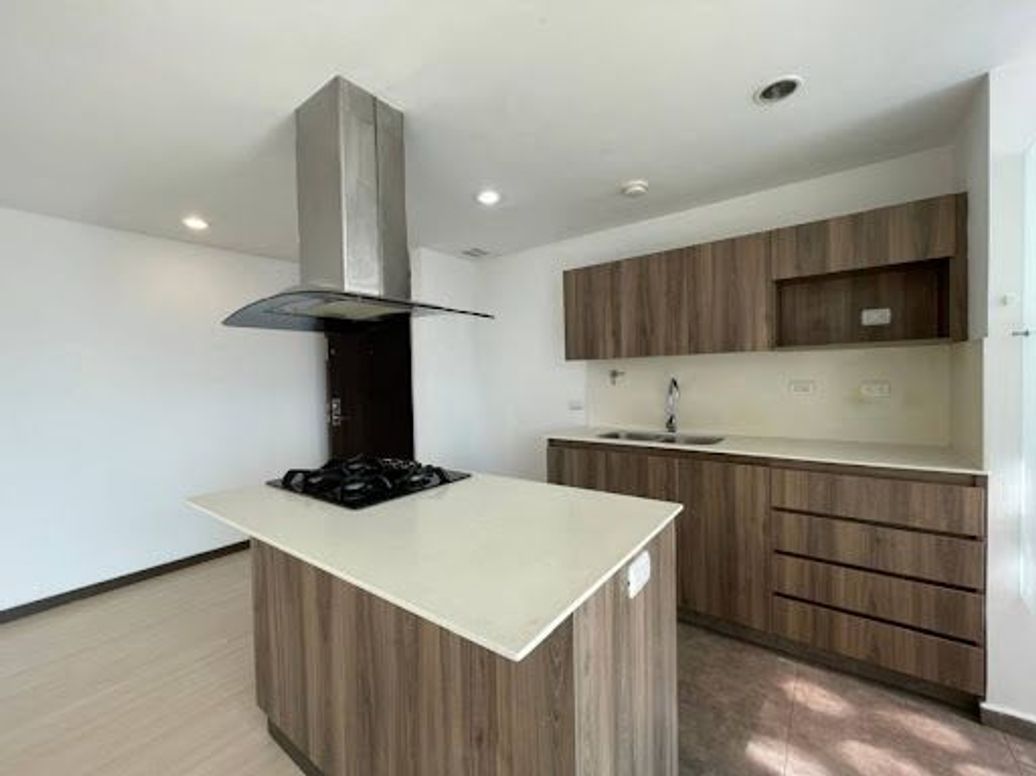 ARRIENDO de APARTAMENTO en INTERMEDIA, ENVIGADO en Intermedia