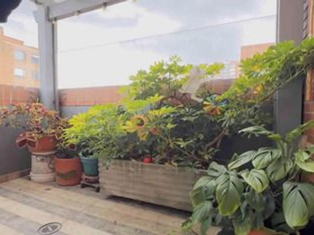 Apartamento de 3 alcobas en venta en Cantalejo, Bogotá, 157 m² · foto 10 de 11