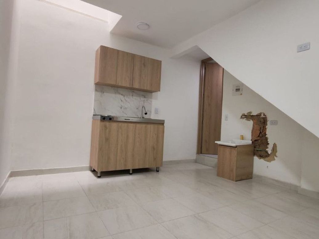Casa de 8 alcobas en venta en Super Manzana 12, Bogotá · foto 10 de 18