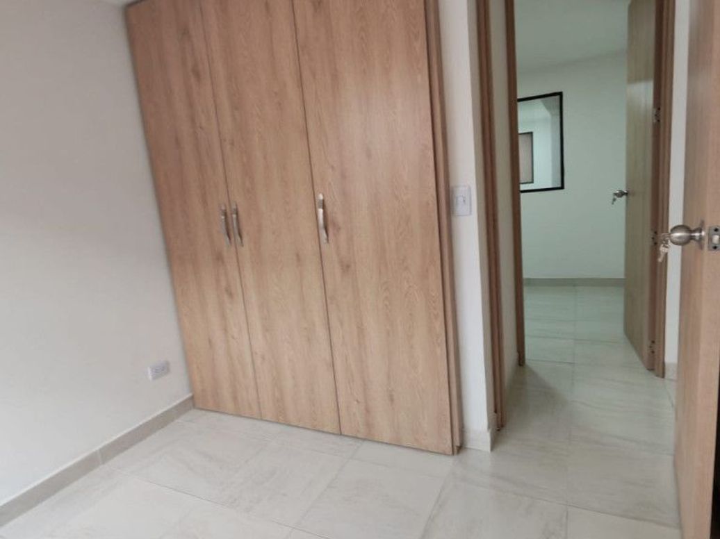 Casa de 8 alcobas en venta en Super Manzana 12, Bogotá · foto 11 de 18