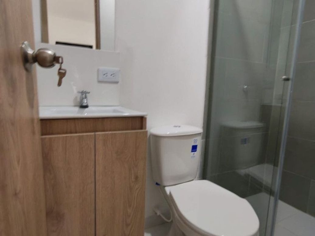 Casa de 8 alcobas en venta en Super Manzana 12, Bogotá · foto 3 de 18