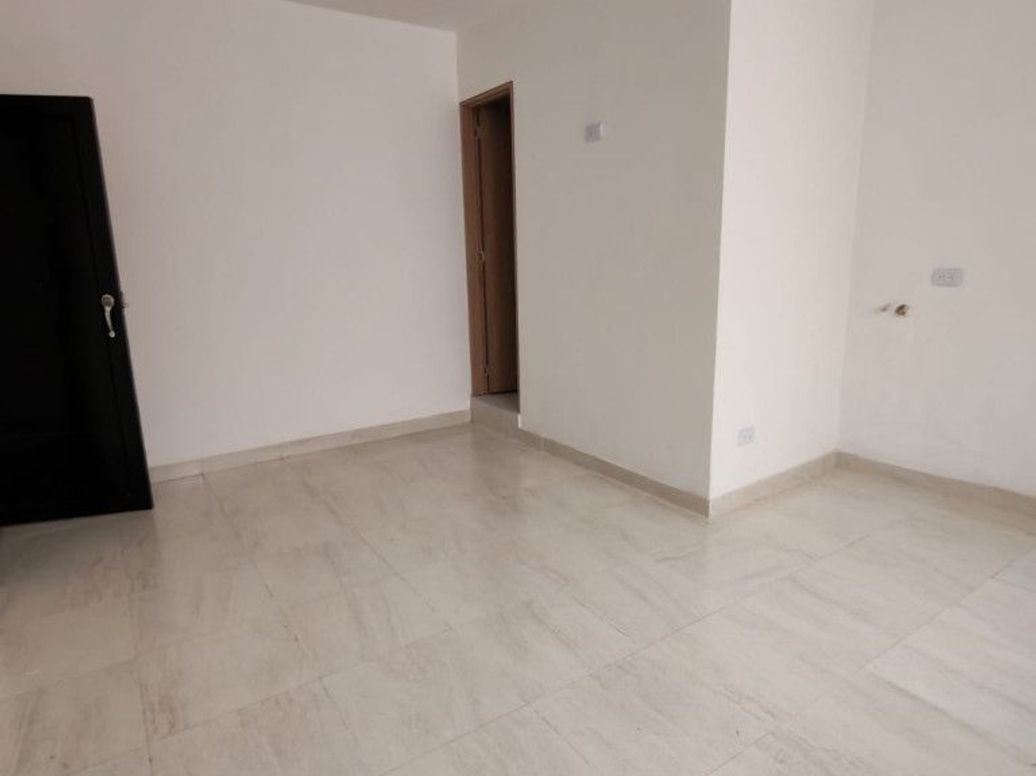 Casa de 8 alcobas en venta en Super Manzana 12, Bogotá · foto 4 de 18