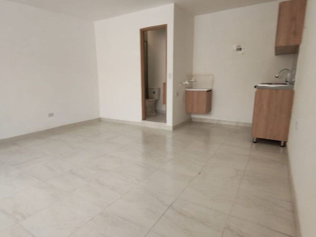 Casa de 8 alcobas en venta en Super Manzana 12, Bogotá · foto 15 de 18