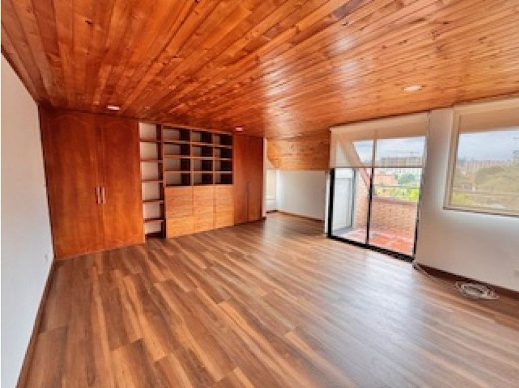 Casa de 7 alcobas en venta en Guaymaral, Bogotá, 515 m² · foto 16 de 20