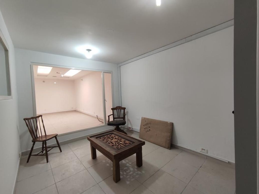 Casa de 12 alcobas en venta en Santa Ana Occidental, Bogotá, 500 m² · foto 6 de 20