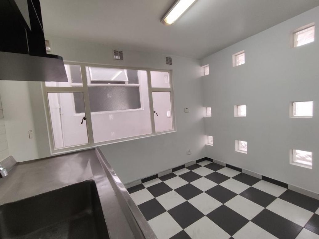 Casa de 12 alcobas en venta en Santa Ana Occidental, Bogotá, 500 m² · foto 14 de 20