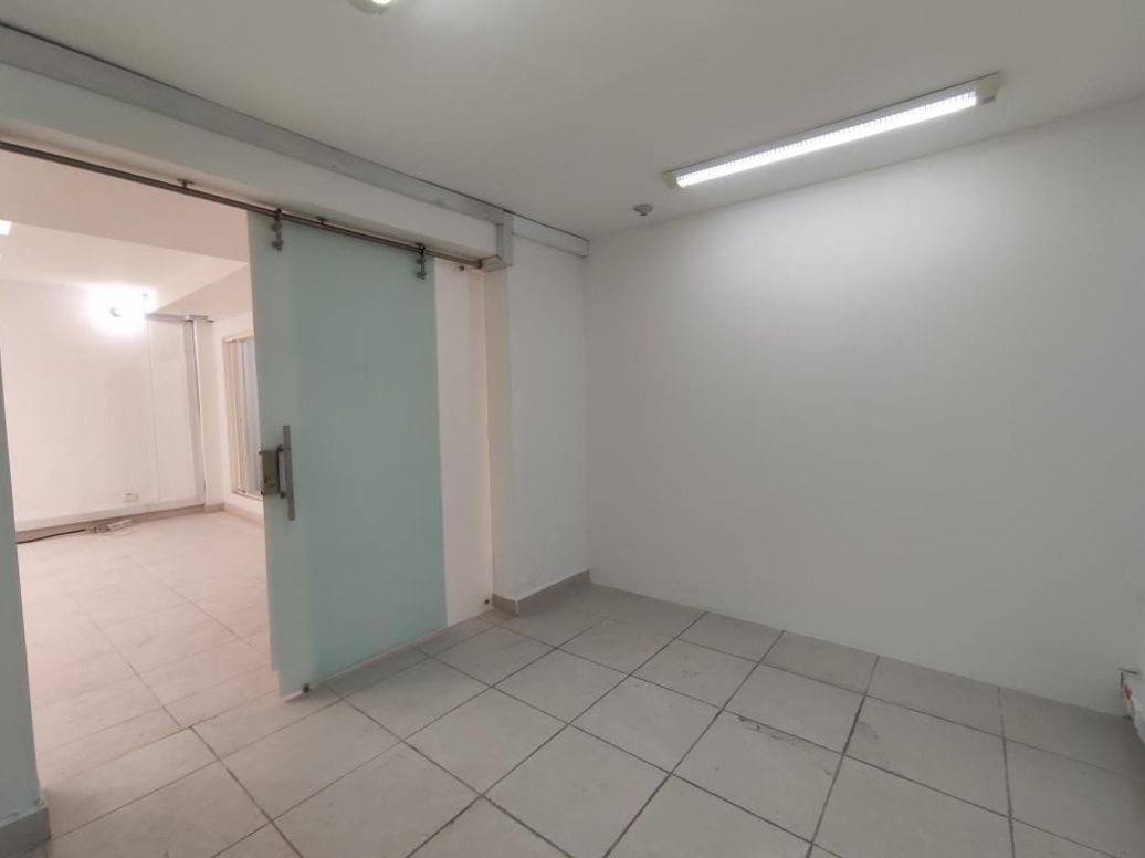 Casa de 12 alcobas en venta en Santa Ana Occidental, Bogotá, 500 m² · foto 10 de 20