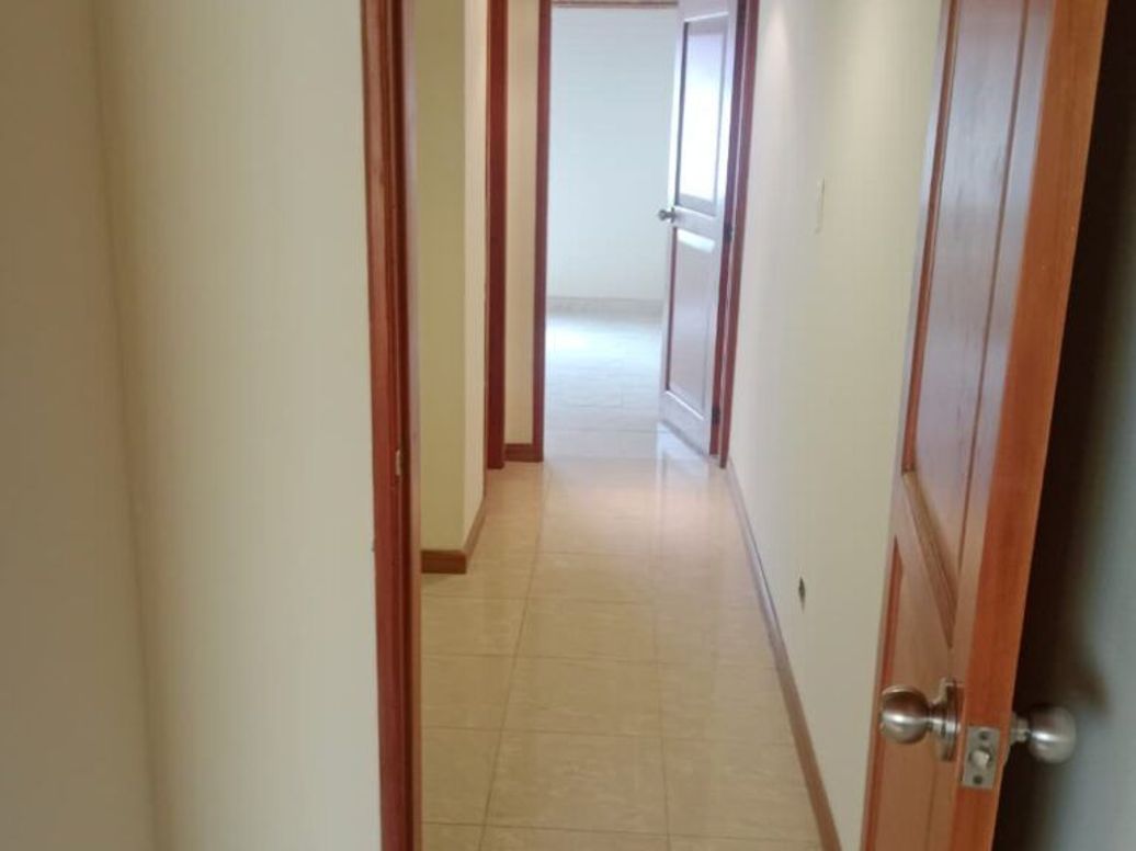 Casa de 4 alcobas en venta en Castilla, Bogotá, 80 m² · foto 10 de 20