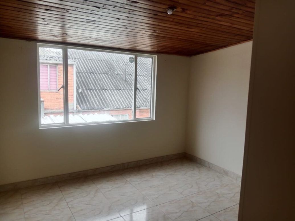 Casa de 4 alcobas en venta en Castilla, Bogotá, 80 m² · foto 7 de 20