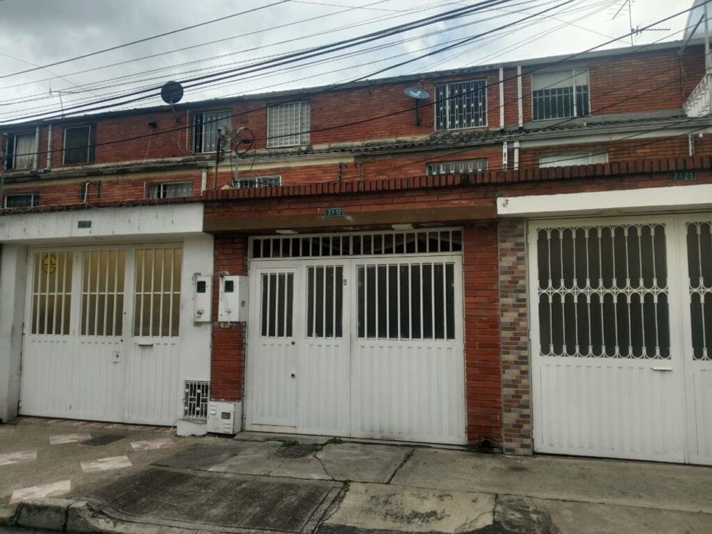 Casa de 4 alcobas en venta en Castilla, Bogotá, 80 m² · foto 13 de 20