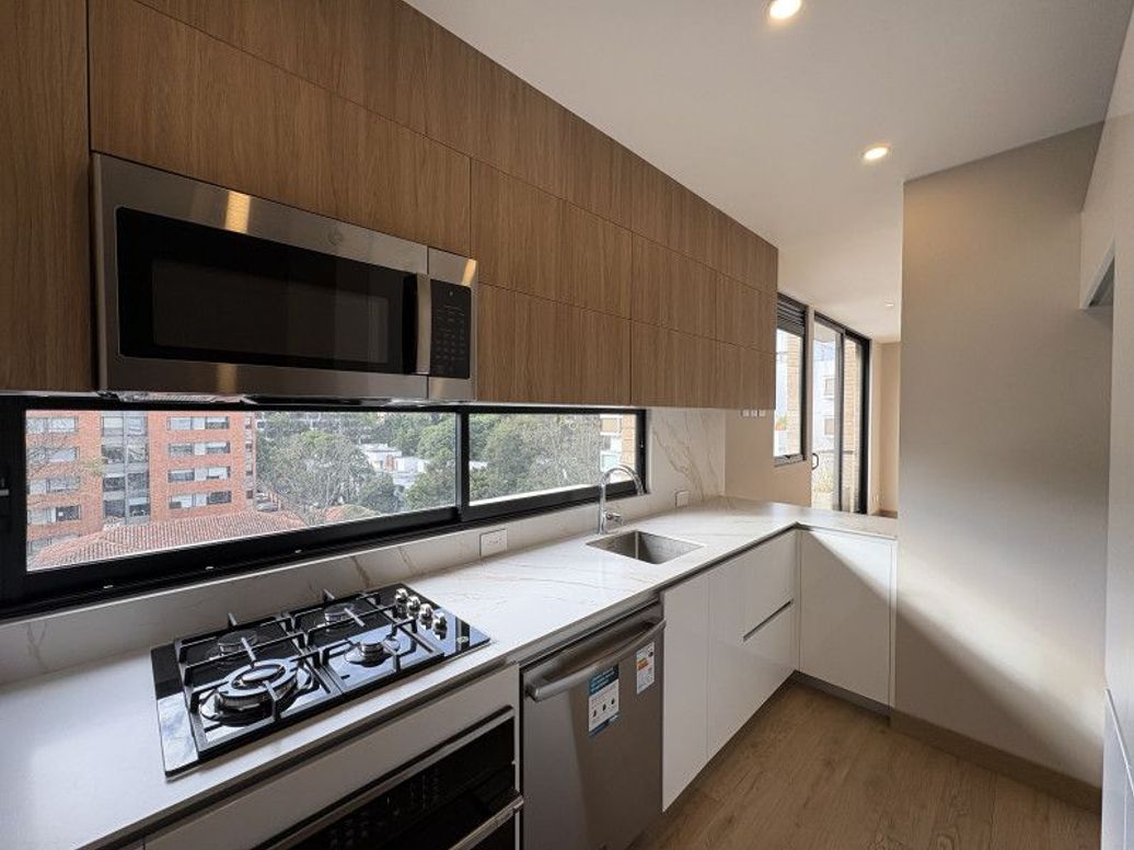 Apartamento de 1 alcoba en venta en El Retiro, Bogotá, 73 m² · foto 4 de 15