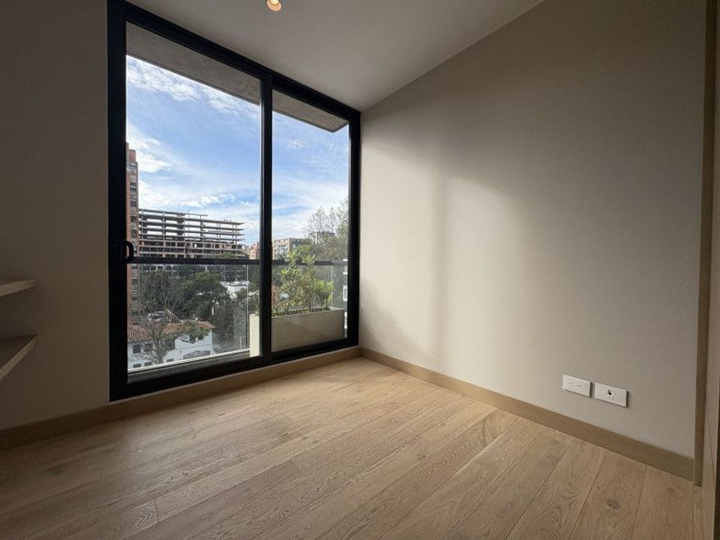 Apartamento de 1 alcoba en venta en El Retiro, Bogotá, 73 m² · foto 9 de 15
