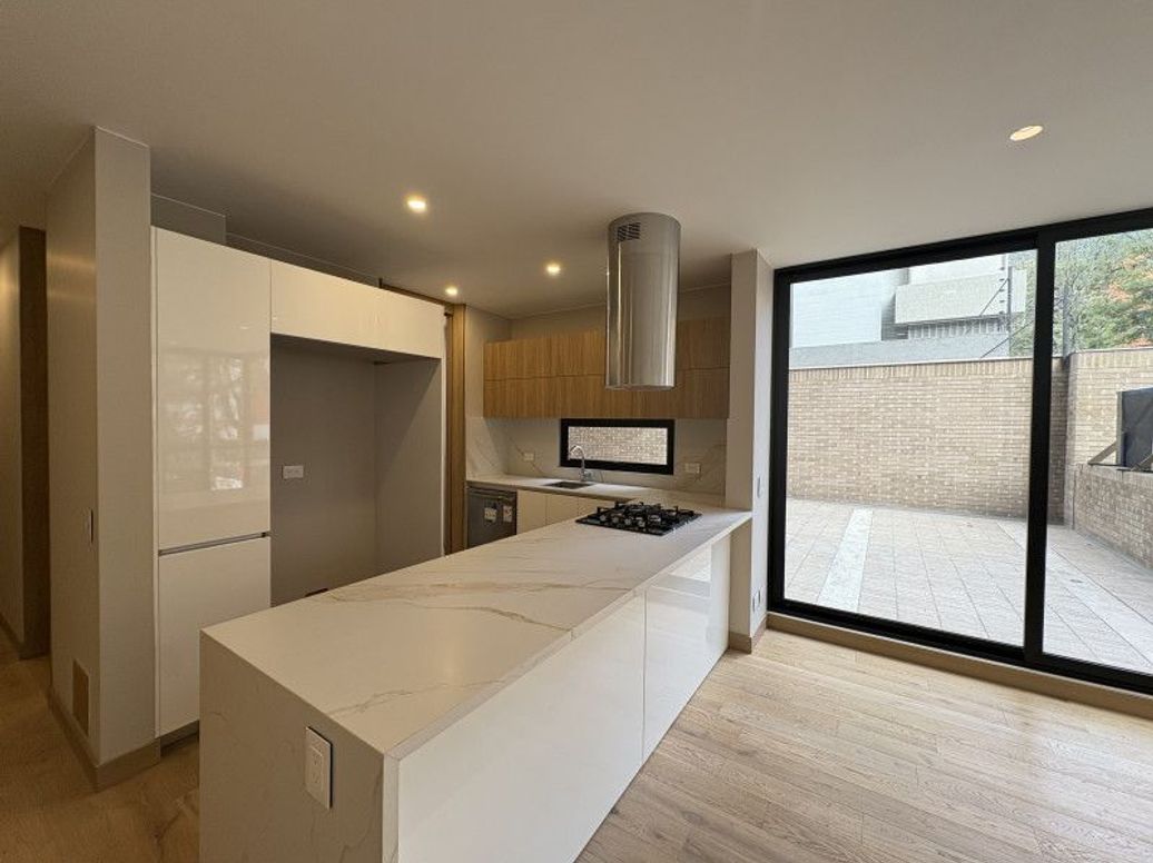 Apartamento de 2 alcobas en venta en El Retiro, Bogotá, 89 m² · foto 4 de 17