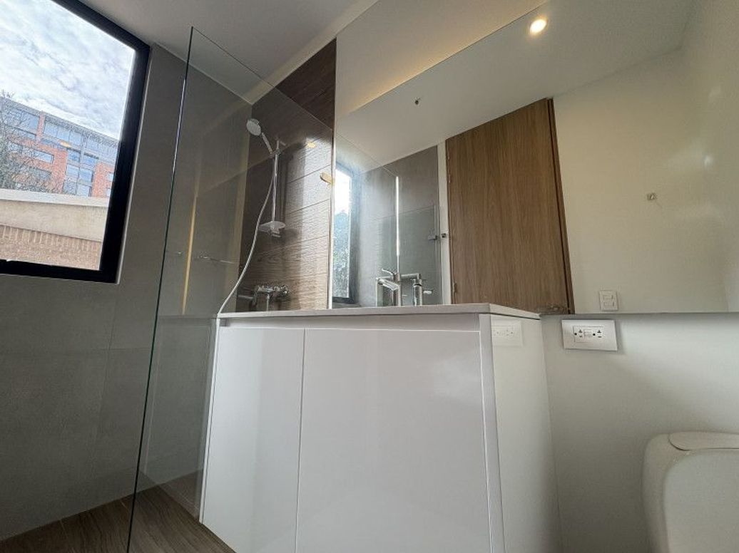 Apartamento de 2 alcobas en venta en El Retiro, Bogotá, 89 m² · foto 8 de 17