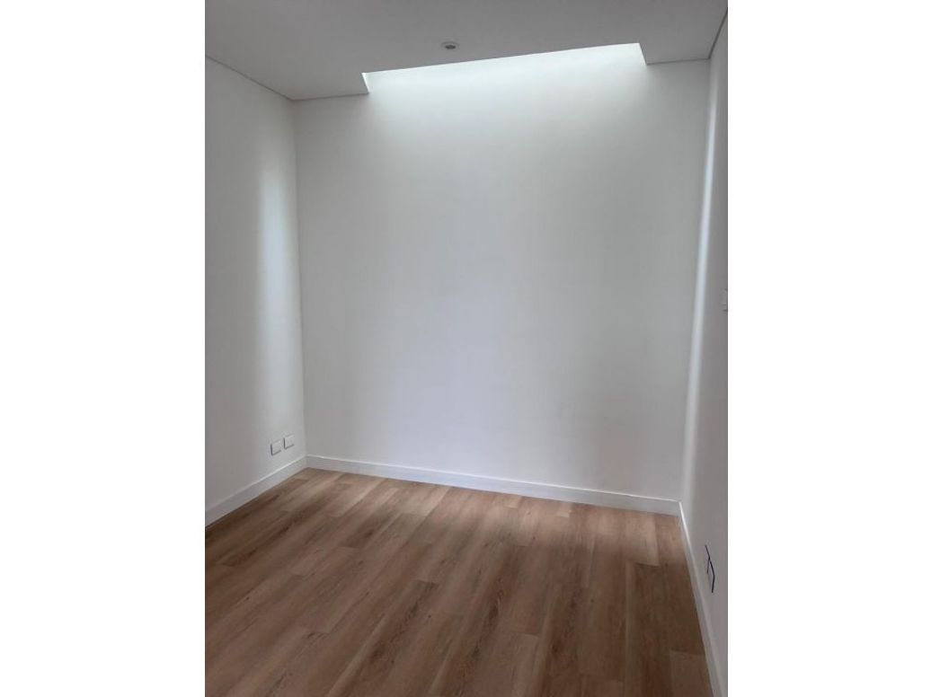 Apartamento de 3 alcobas en venta en Chicó Navarra, Bogotá, 172 m² · foto 20 de 20