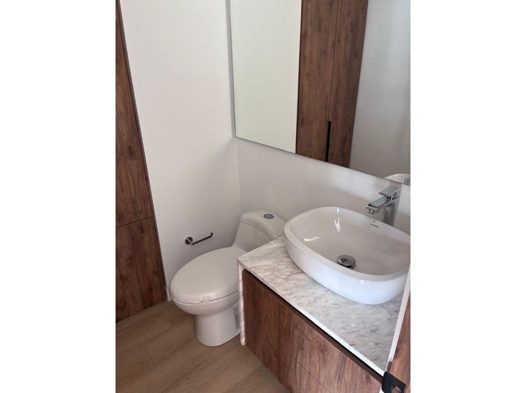 Apartamento de 3 alcobas en venta en Chicó Navarra, Bogotá, 172 m² · foto 7 de 20