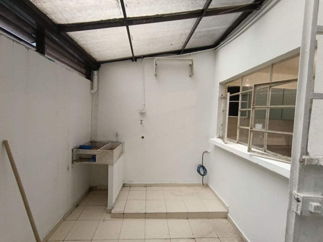 Casa de 5 alcobas en venta en Bellavista Occidental, Bogotá, 300 m² · foto 7 de 18