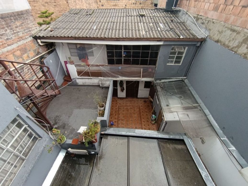Casa de 5 alcobas en venta en Bellavista Occidental, Bogotá, 300 m² · foto 17 de 18