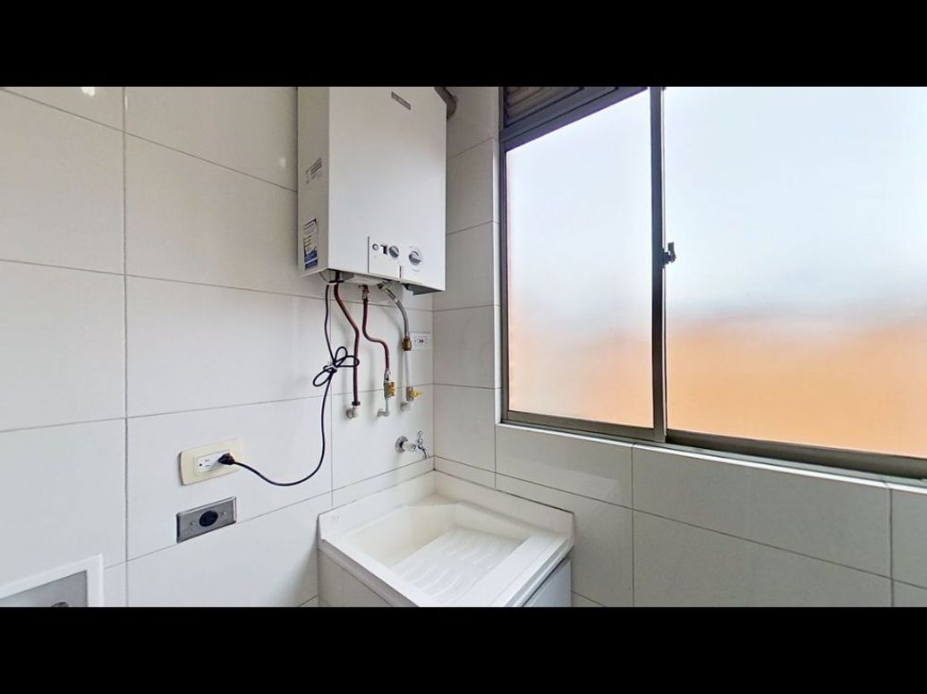 Apartamento de 1 alcoba en venta en San Patricio, Bogotá, 52 m² · foto 7 de 13