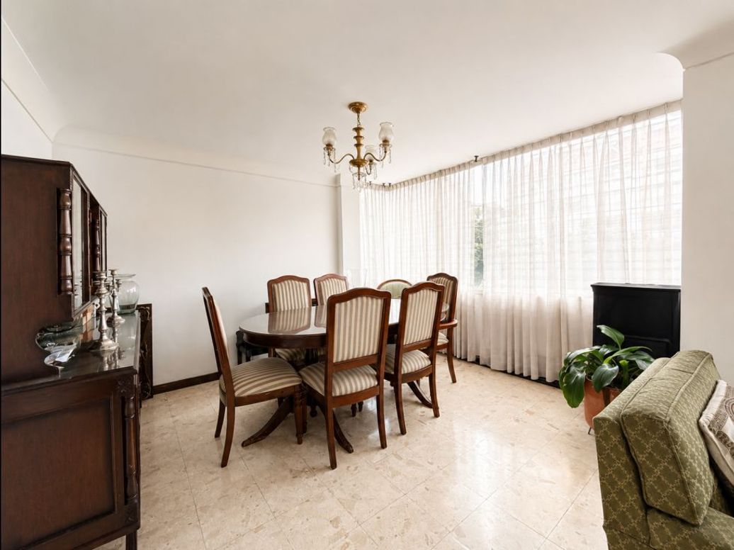 Apartamento de 3 alcobas en venta en San Patricio, Bogotá, 121 m² · foto 8 de 13