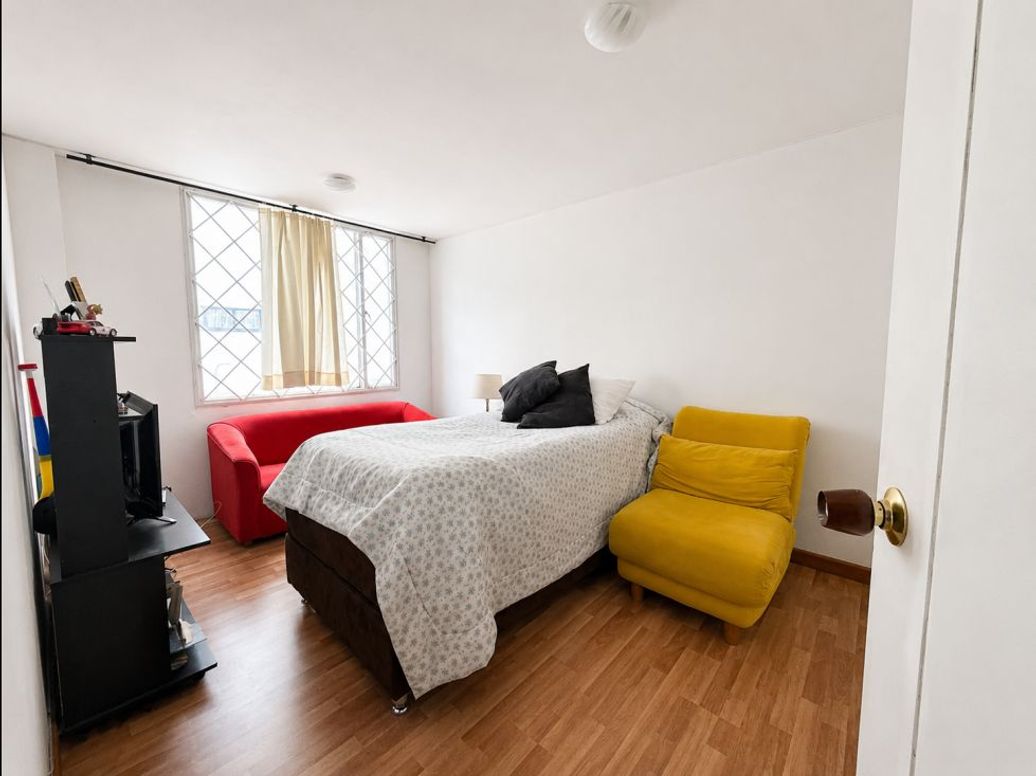 Apartamento de 3 alcobas en venta en San Patricio, Bogotá, 121 m² · foto 4 de 13