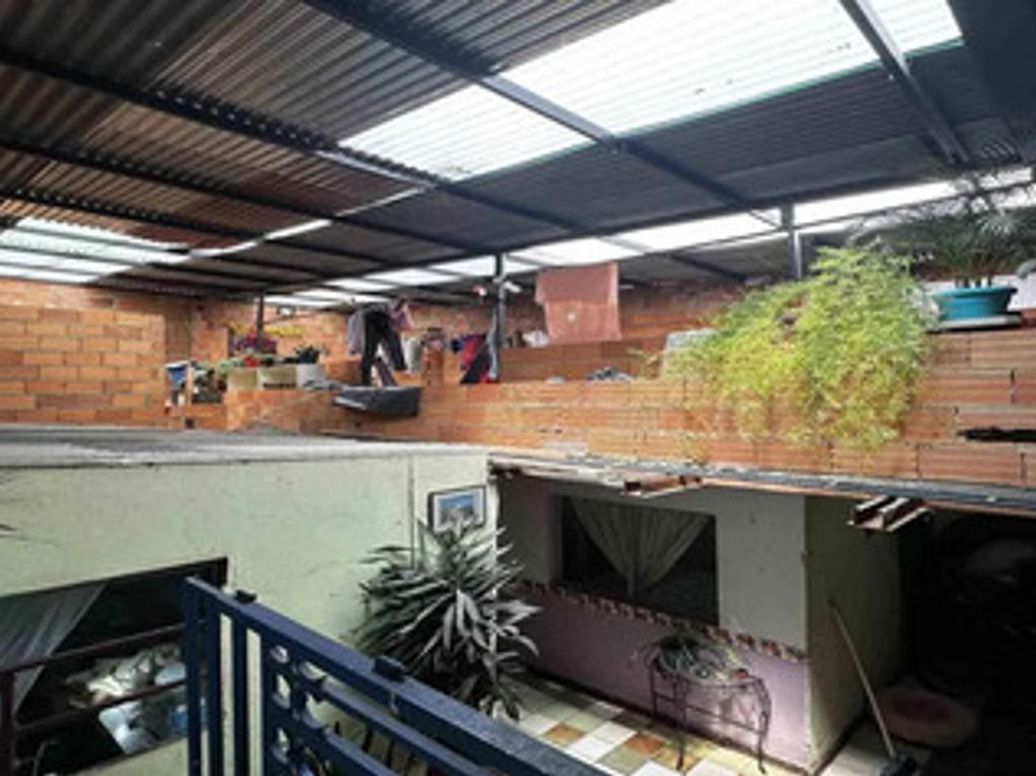 Casa de 5 alcobas en venta en Versalles, Bogotá, 350 m² · foto 8 de 13