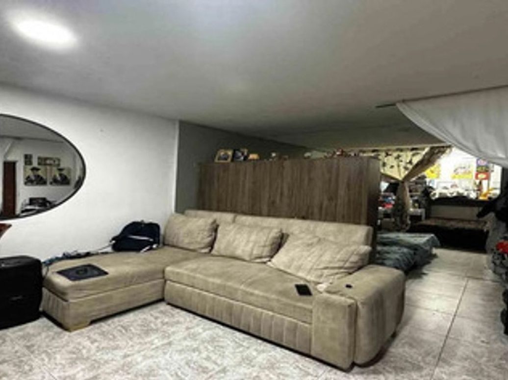 Casa de 5 alcobas en venta en Versalles, Bogotá, 350 m² · foto 3 de 13