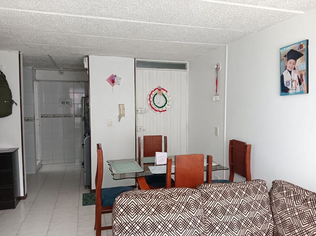 Apartamento de 3 alcobas en venta en Buenavista, Bogotá, 53 m² · foto 3 de 12