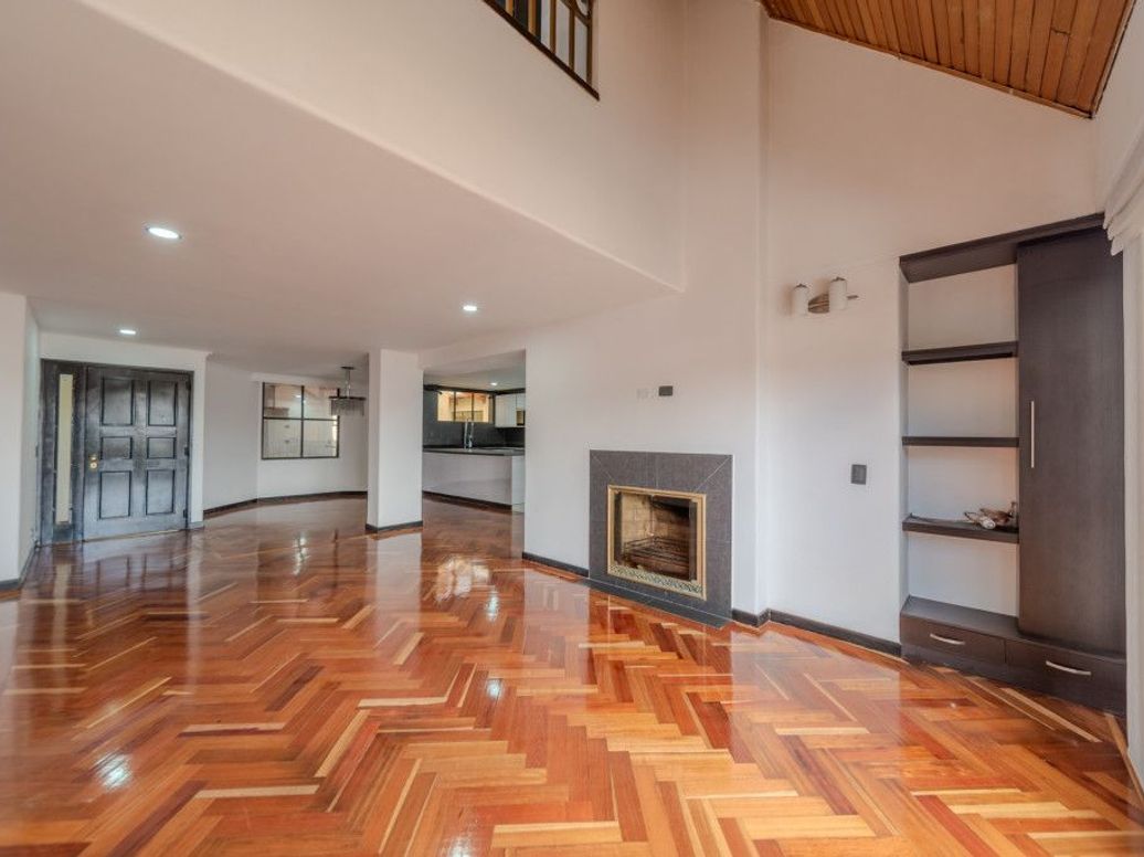 Apartamento de 4 alcobas en venta en San Patricio, Bogotá, 212 m² · foto 6 de 20