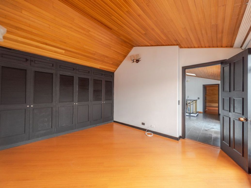 Apartamento de 4 alcobas en venta en San Patricio, Bogotá, 212 m² · foto 19 de 20