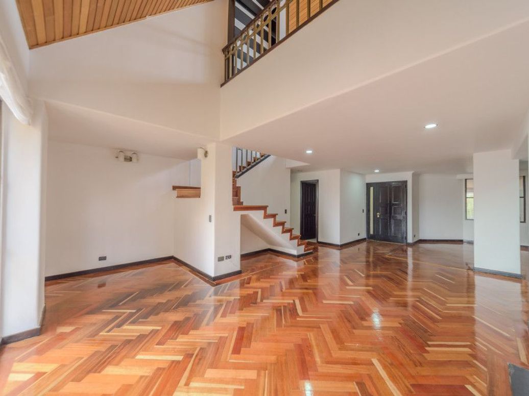 Apartamento de 4 alcobas en venta en San Patricio, Bogotá, 212 m² · foto 2 de 20