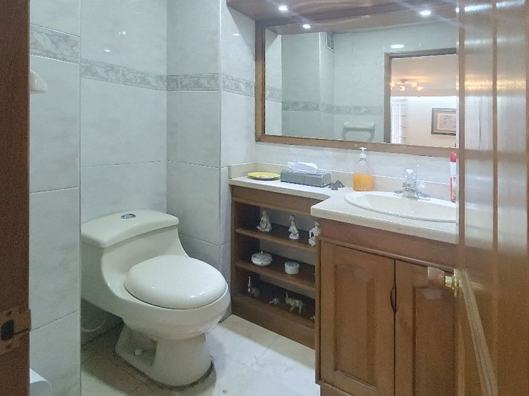 Apartamento de 3 alcobas en venta en Club De Los Lagartos, Bogotá, 154 m² · foto 8 de 20