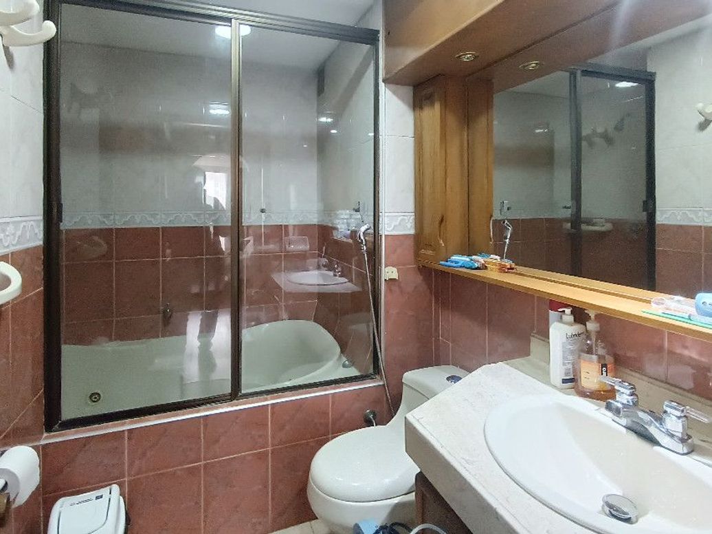 Apartamento de 3 alcobas en venta en Club De Los Lagartos, Bogotá, 154 m² · foto 11 de 20