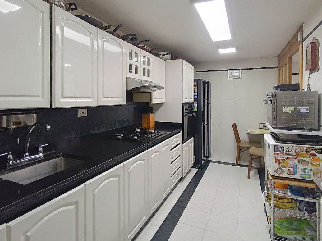 Apartamento de 3 alcobas en venta en Club De Los Lagartos, Bogotá, 154 m² · foto 6 de 20