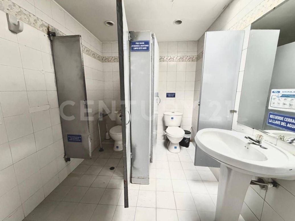 Casa de 7 alcobas en venta en Lago Gaitán El Lago, Bogotá, 321 m² · foto 16 de 20