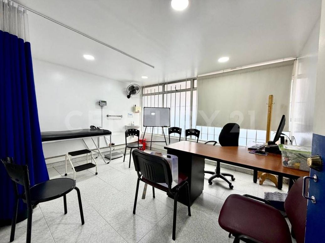 Casa de 7 alcobas en venta en Lago Gaitán El Lago, Bogotá, 321 m² · foto 12 de 20