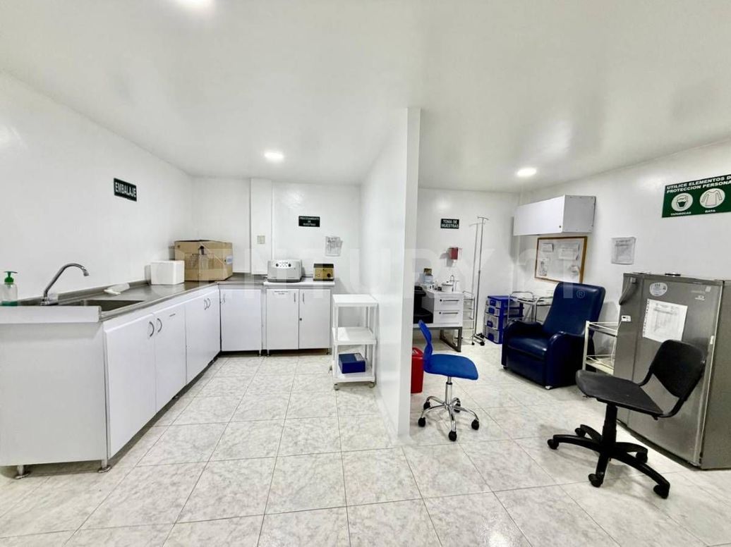 Casa de 7 alcobas en venta en Lago Gaitán El Lago, Bogotá, 321 m² · foto 20 de 20