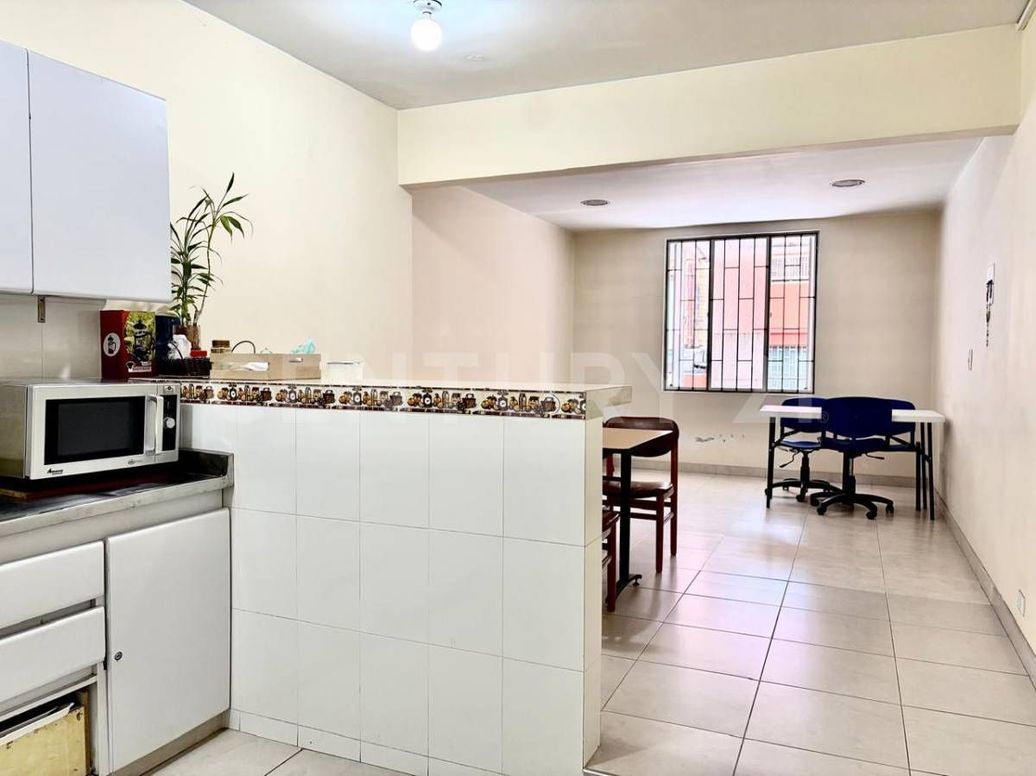 Casa de 7 alcobas en venta en Lago Gaitán El Lago, Bogotá, 321 m² · foto 8 de 20