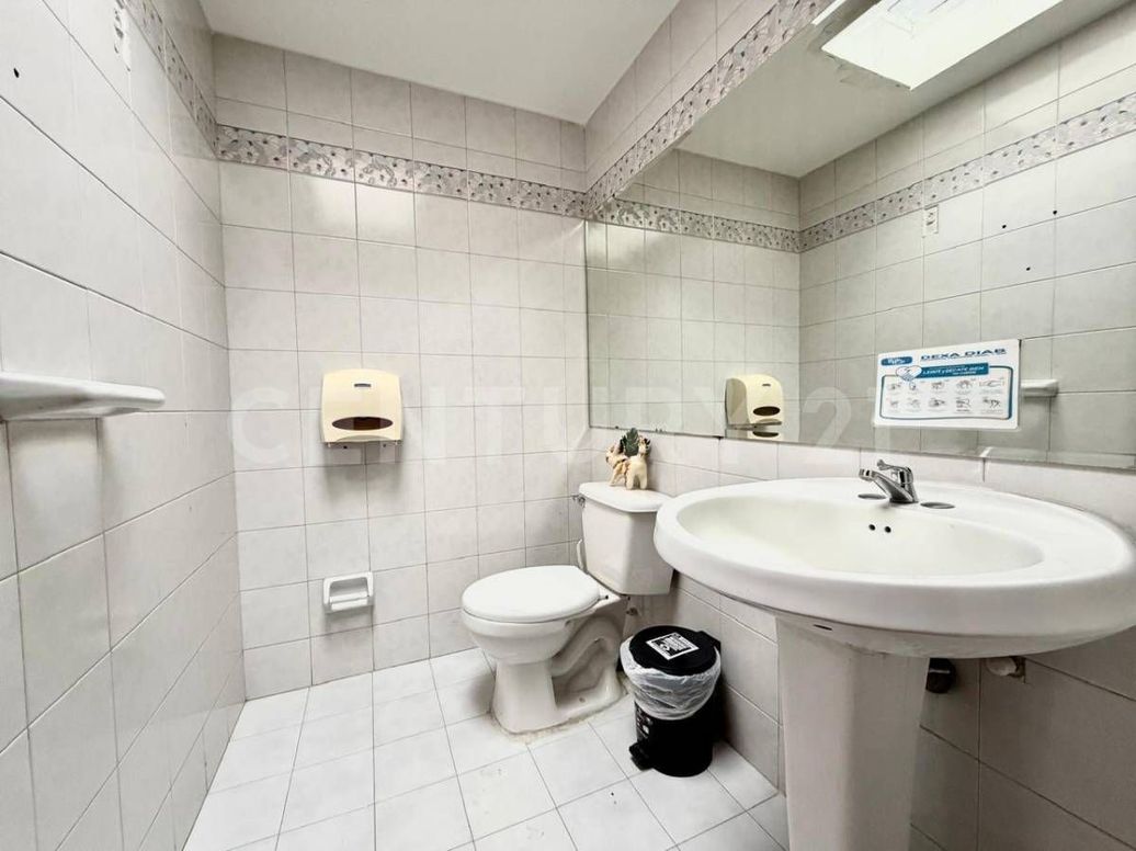 Casa de 7 alcobas en venta en Lago Gaitán El Lago, Bogotá, 321 m² · foto 10 de 20