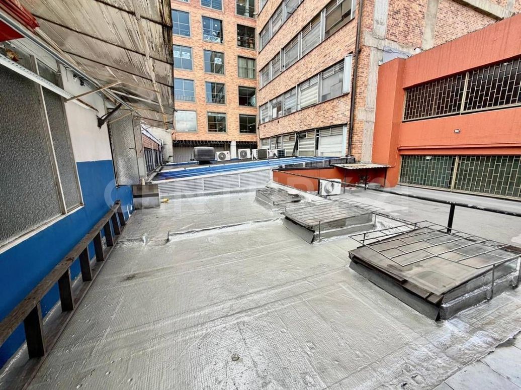 Casa de 7 alcobas en venta en Lago Gaitán El Lago, Bogotá, 321 m² · foto 6 de 20