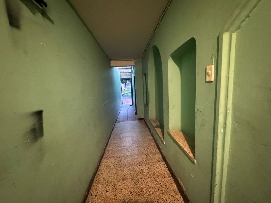 Casa de 11 alcobas en venta en Ciudad Jardín Sur, Bogotá, 246 m² · foto 14 de 14