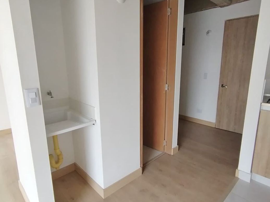 Apartamento de 1 alcoba en venta en Paloquemao, Bogotá, 37 m² · foto 4 de 17