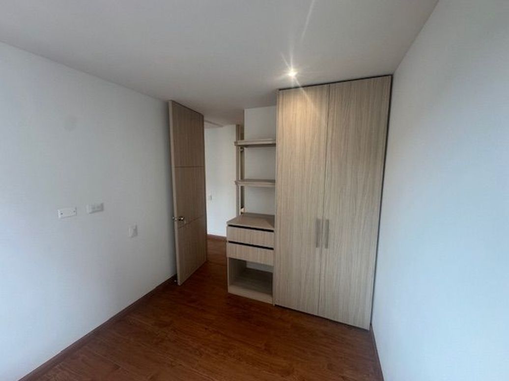 Apartamento de 2 alcobas en venta en El Redil, Bogotá, 64 m² · foto 14 de 20