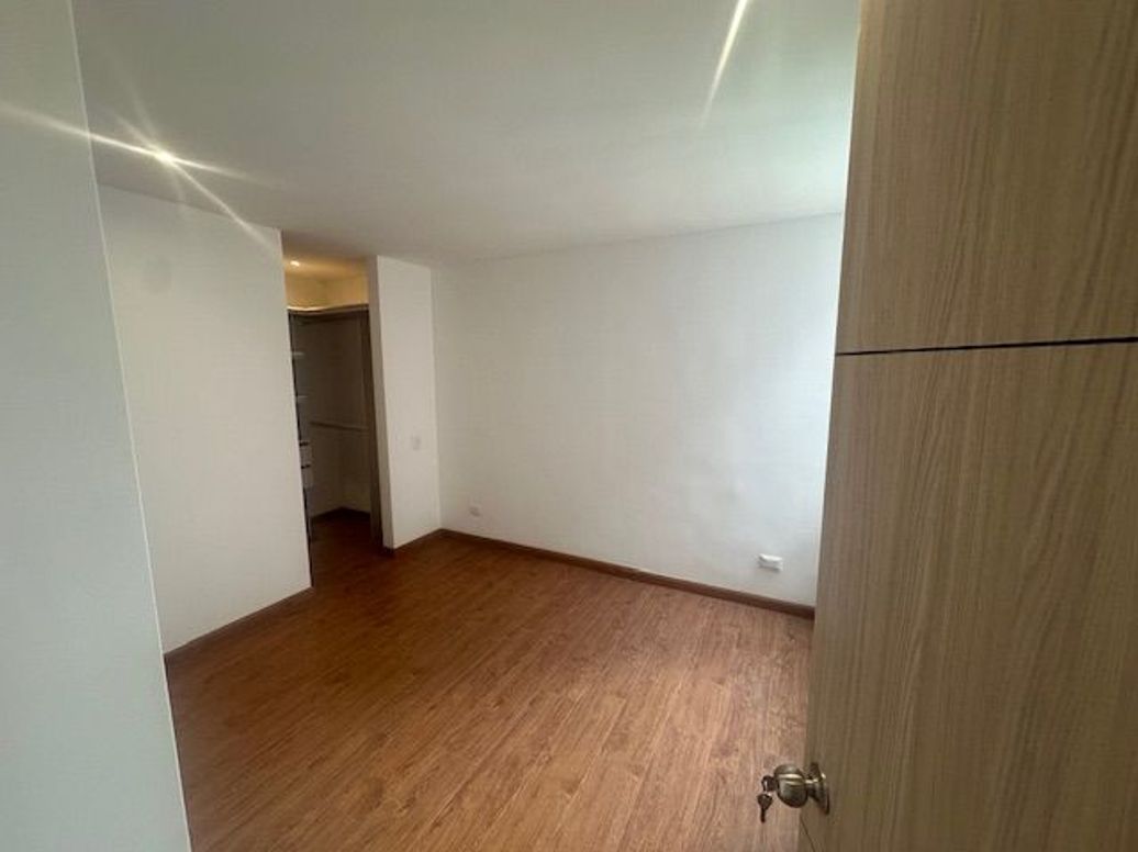 Apartamento de 2 alcobas en venta en El Redil, Bogotá, 64 m² · foto 16 de 20