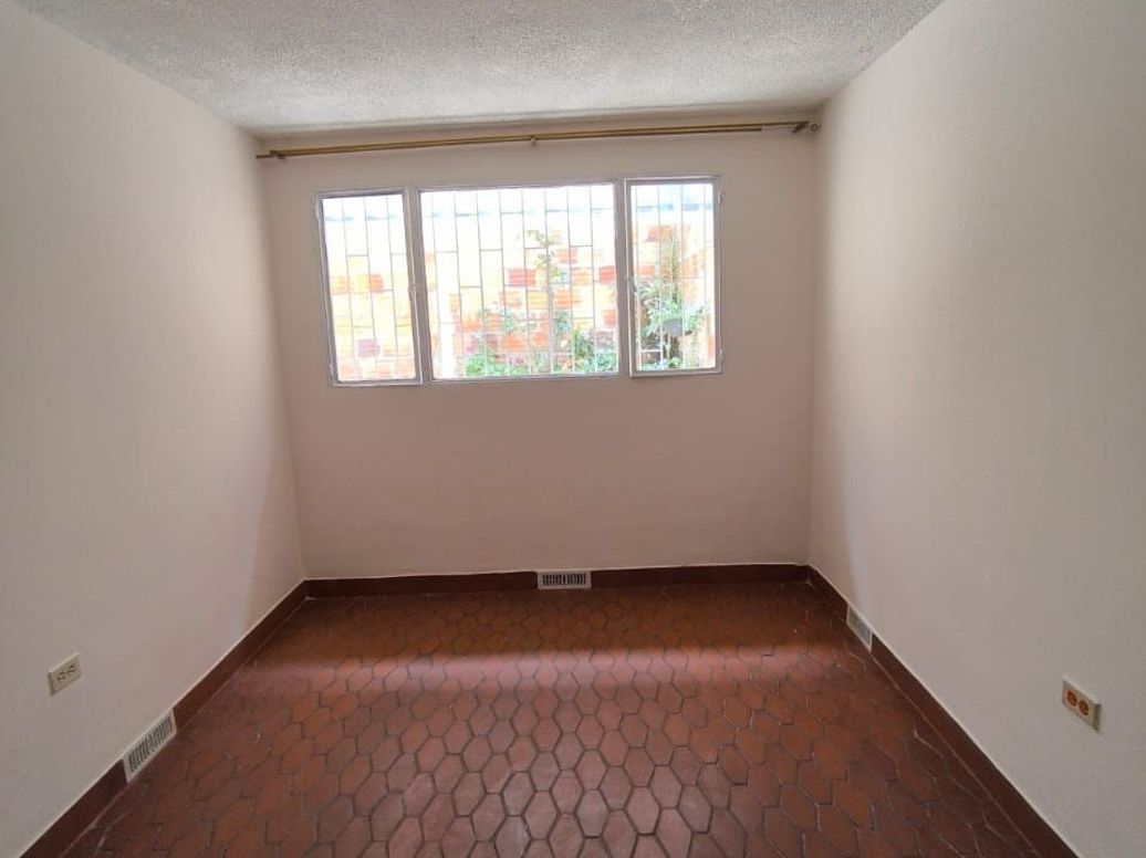Casa en venta en Gran Britalia, Bogotá · foto 13 de 20